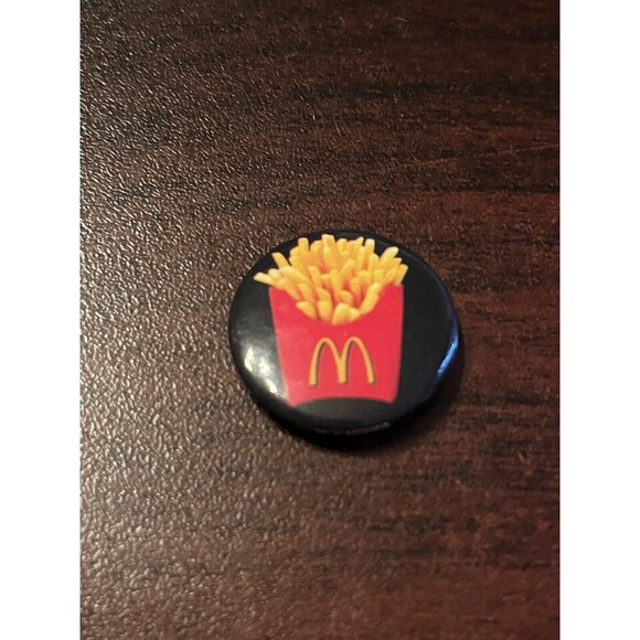McDonald’s French Fries Fast Food Employee Button Pin - Picture 1 of 3